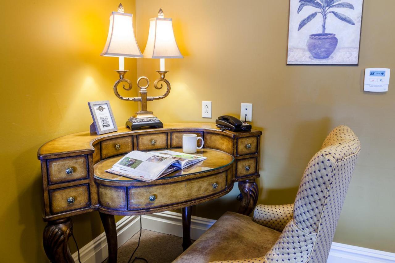 The Inn At Leola Village, A Historic Hotel Of America Exteriör bild